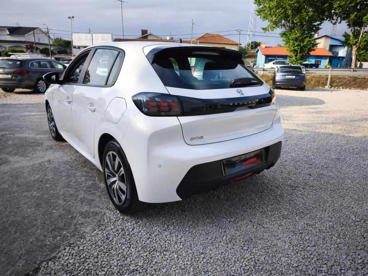peugeot-208-2021-gasolina-1199cc