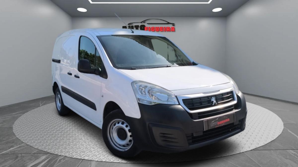 peugeot-partner-2017-diesel-1560cc