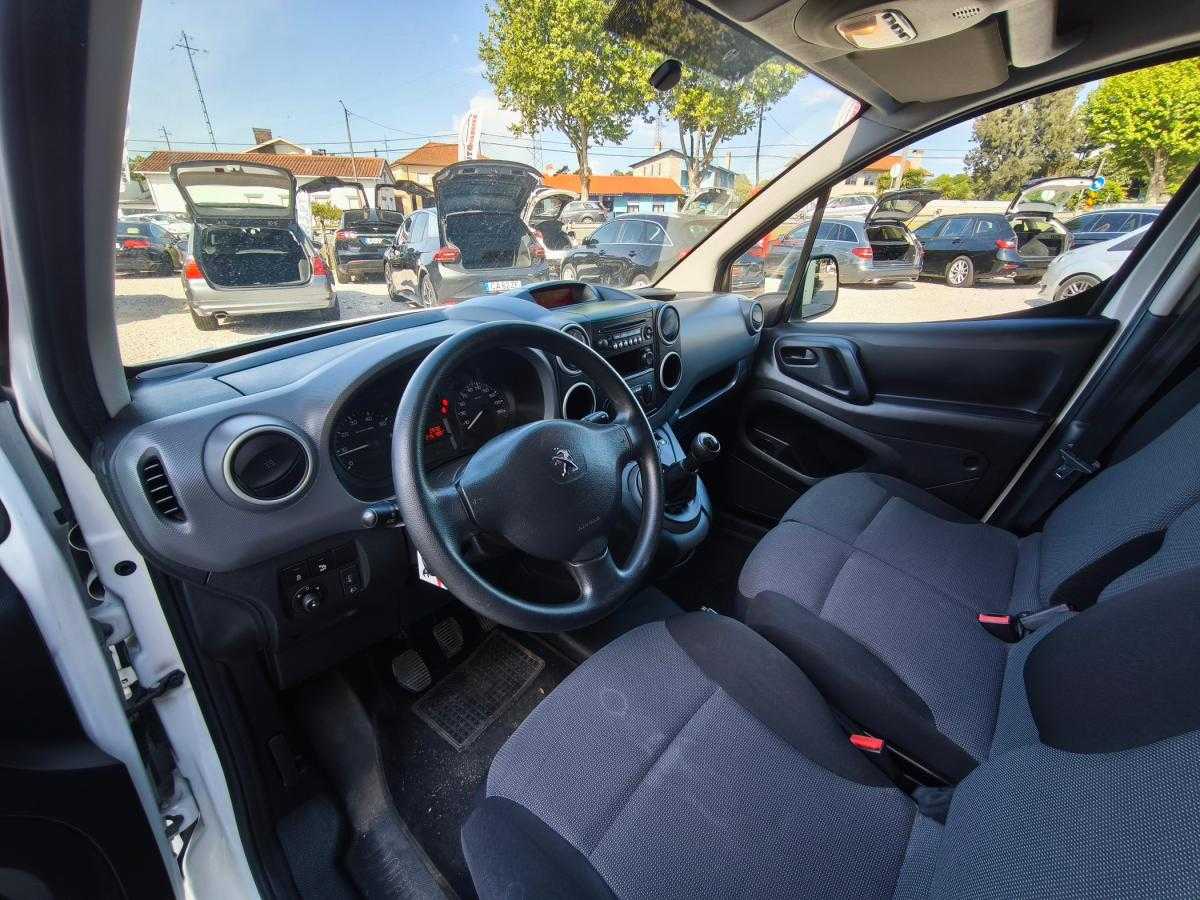 peugeot-partner-2017-diesel-1560cc