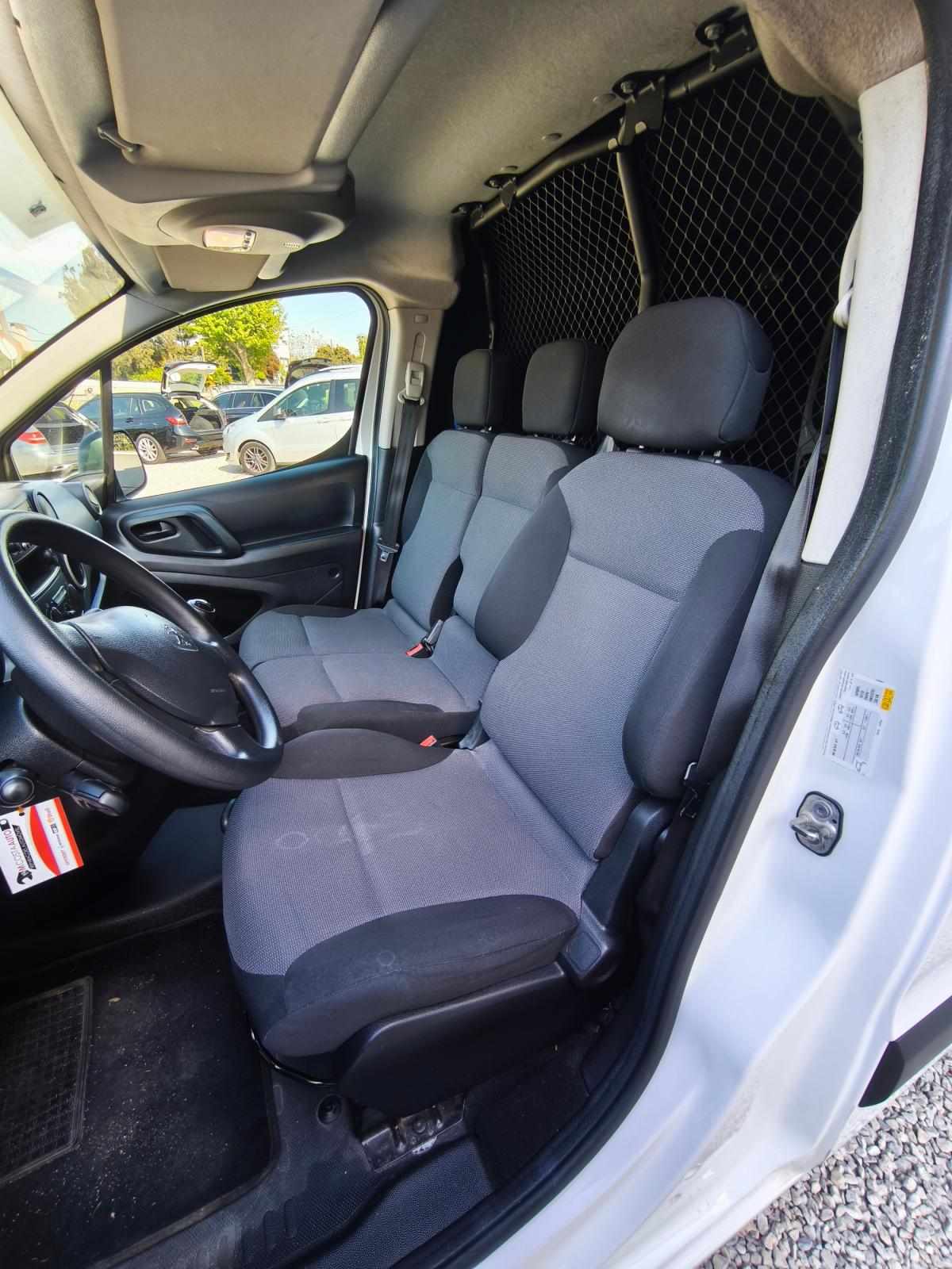 peugeot-partner-2017-diesel-1560cc