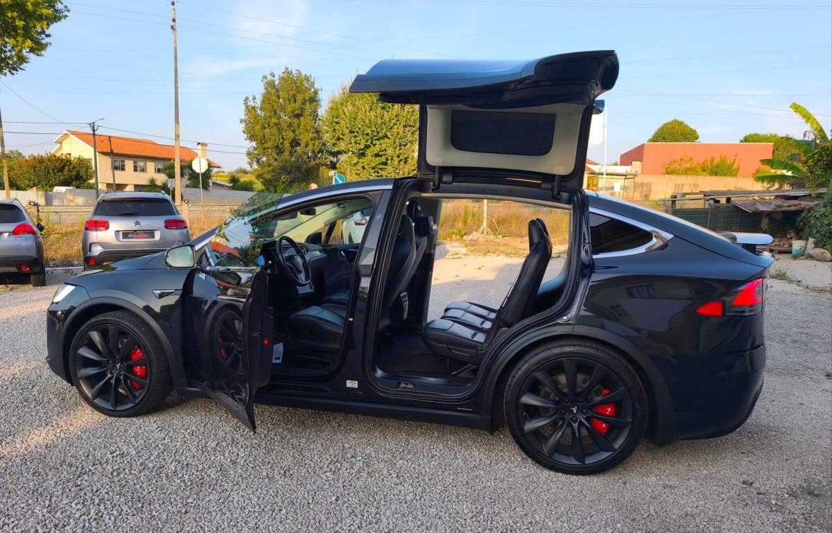 tesla-model-x-2018-eletrico-0cc
