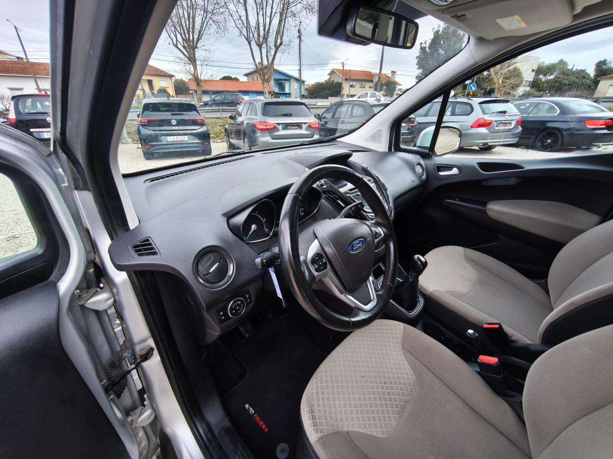 ford-tourneo-courier-2015-diesel-1499cc