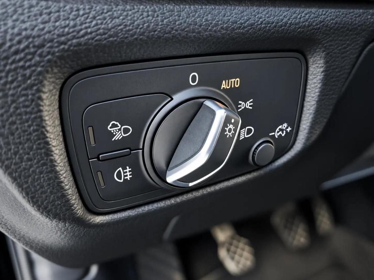 audi-a3-sportback-2016-diesel-1598cc