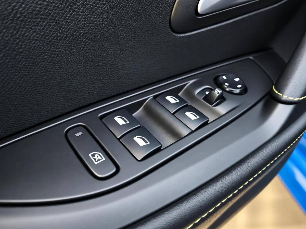 peugeot-e-208-2020-eletrico-0cc