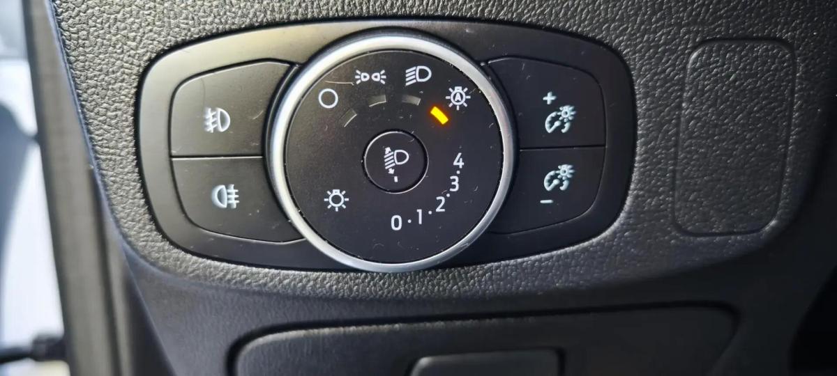 ford-focus-sw-2019-diesel-1499cc