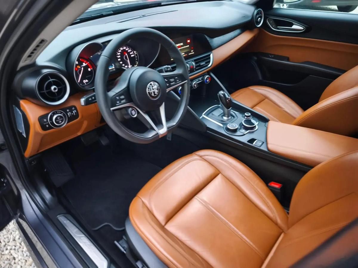 alfa-romeo-giulia-2018-diesel-2143cc