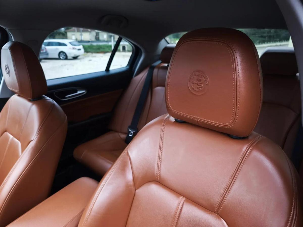 alfa-romeo-giulia-2018-diesel-2143cc