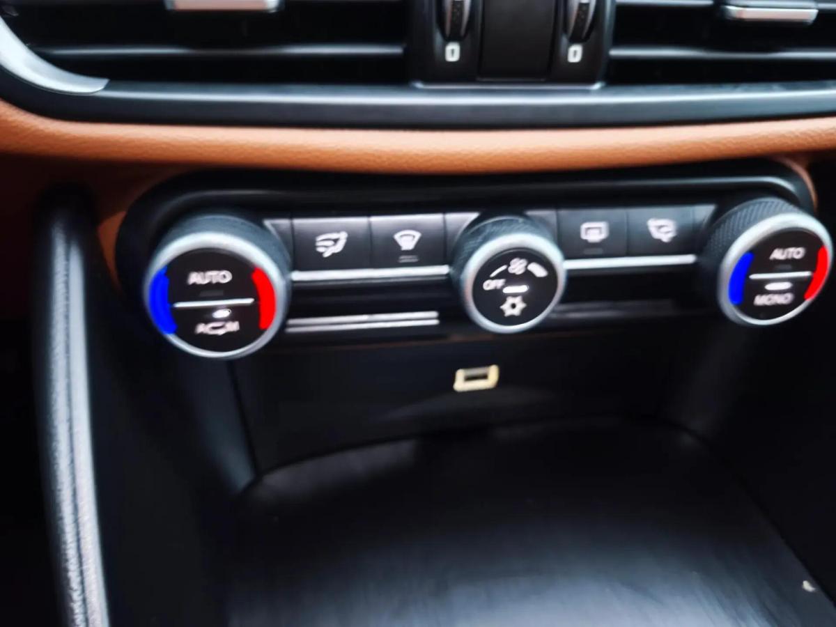 alfa-romeo-giulia-2018-diesel-2143cc