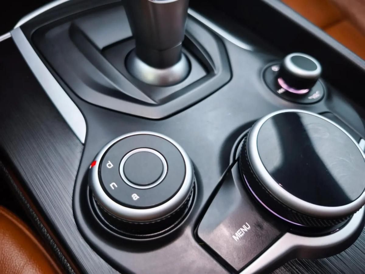 alfa-romeo-giulia-2018-diesel-2143cc