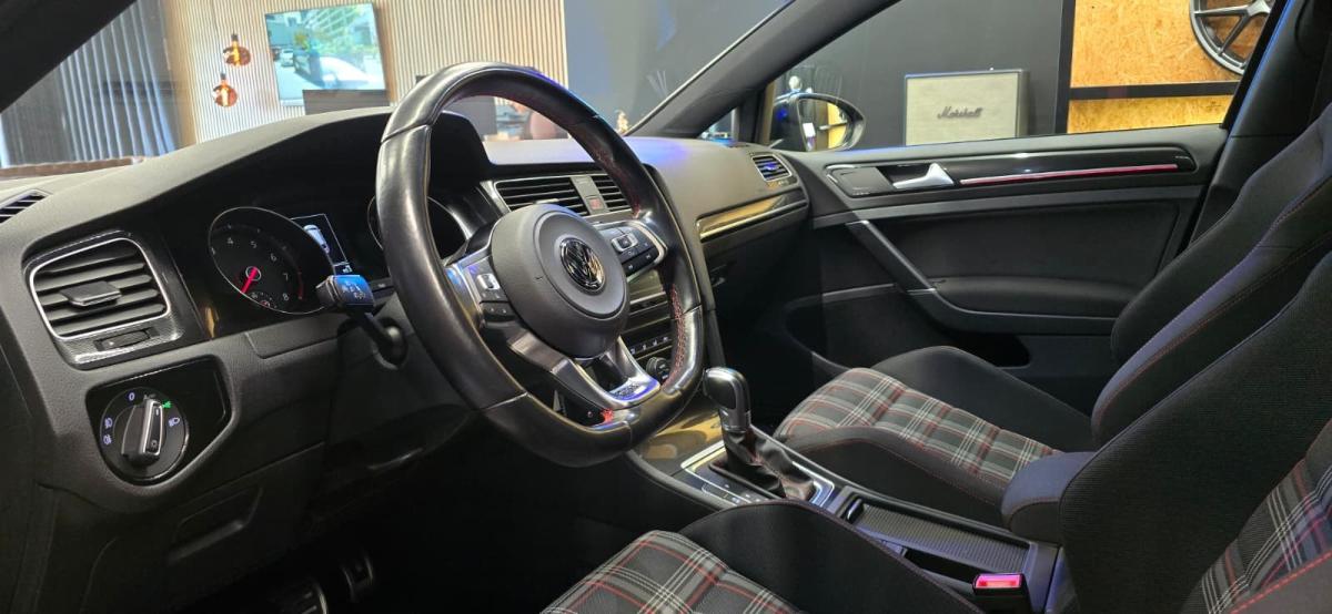 volkswagen-golf-2015-gasolina-1984cc