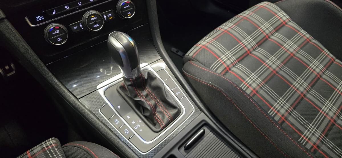 volkswagen-golf-2015-gasolina-1984cc