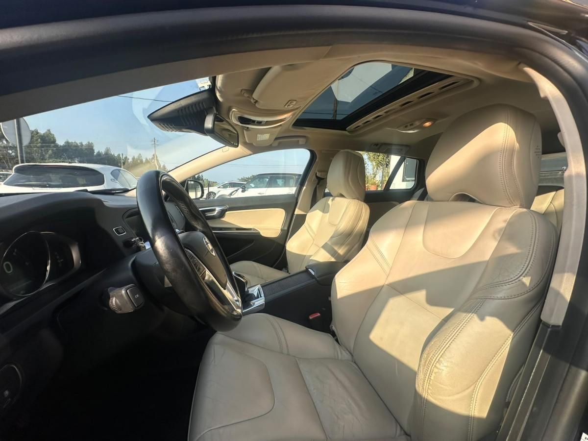 volvo-v60-2013-hibrido-a-diesel-2400cc