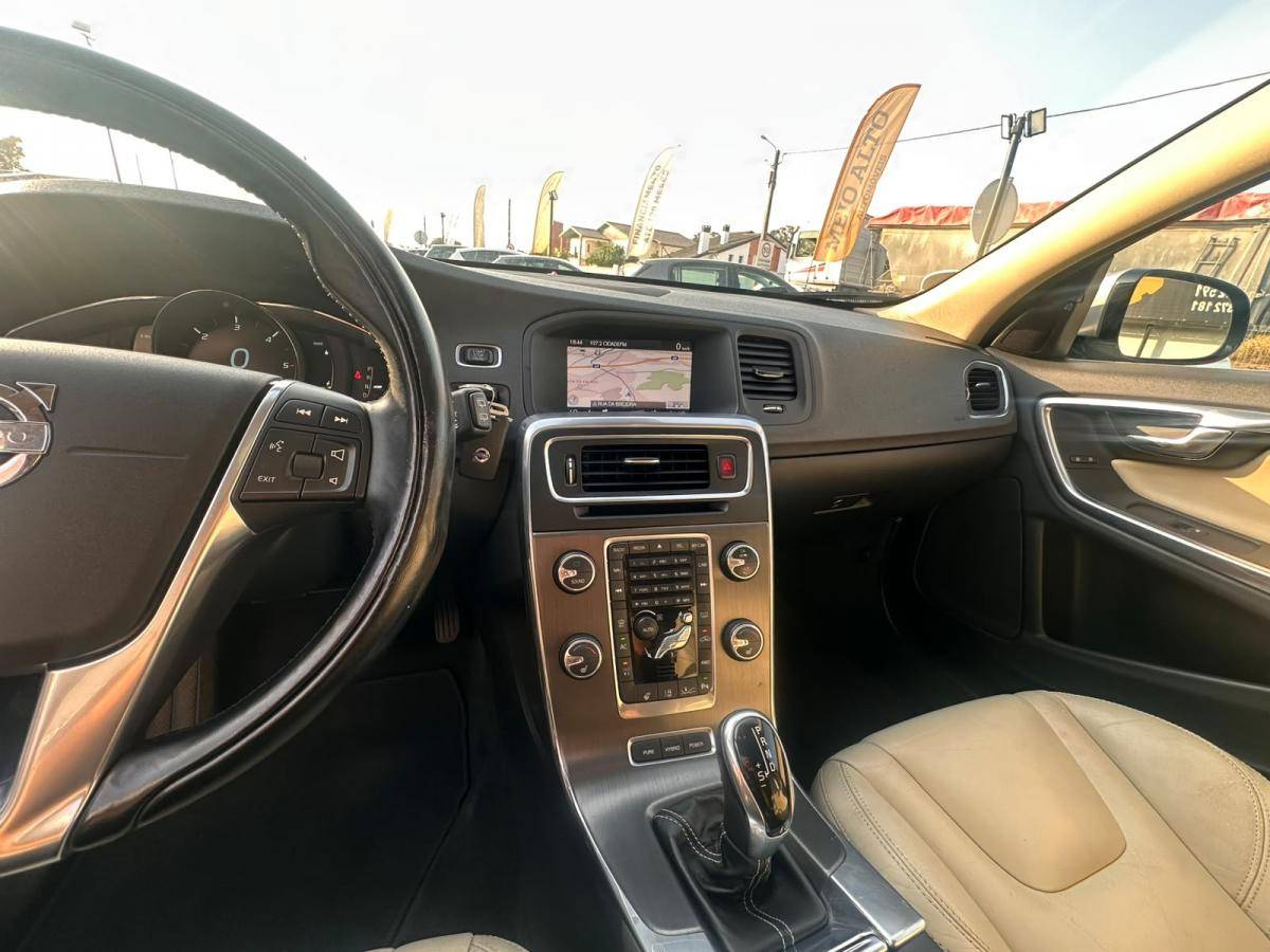 volvo-v60-2013-hibrido-a-diesel-2400cc