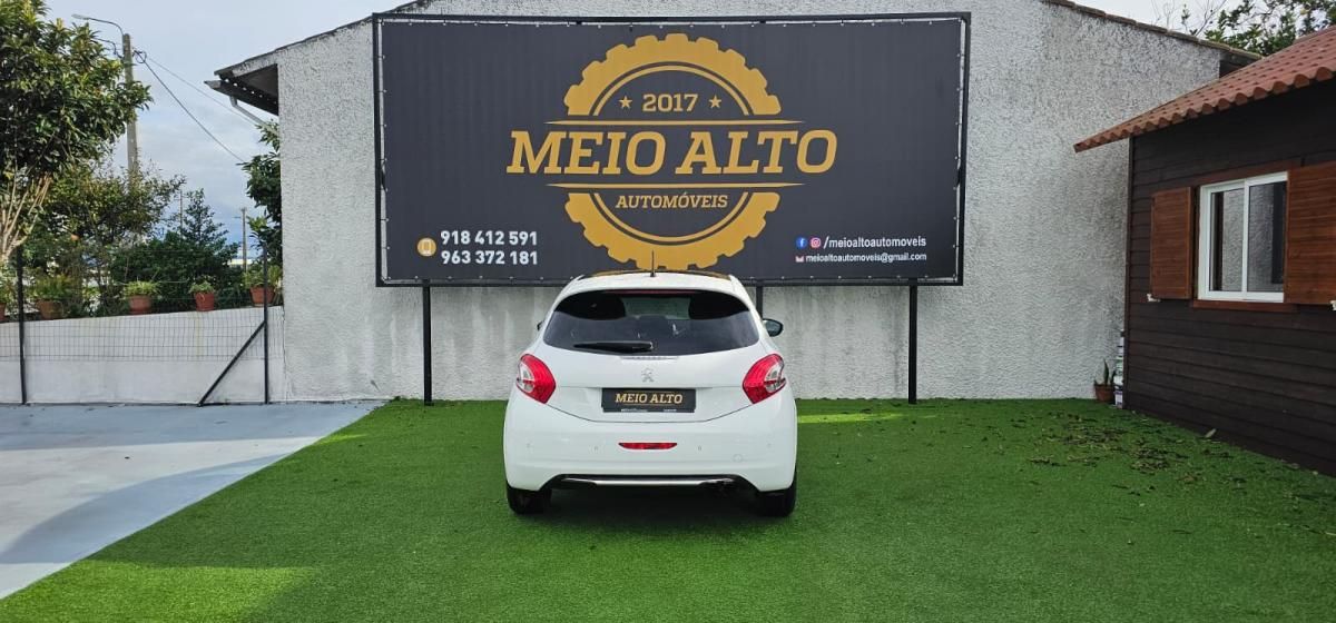 peugeot-208-2013-gasolina-1598cc