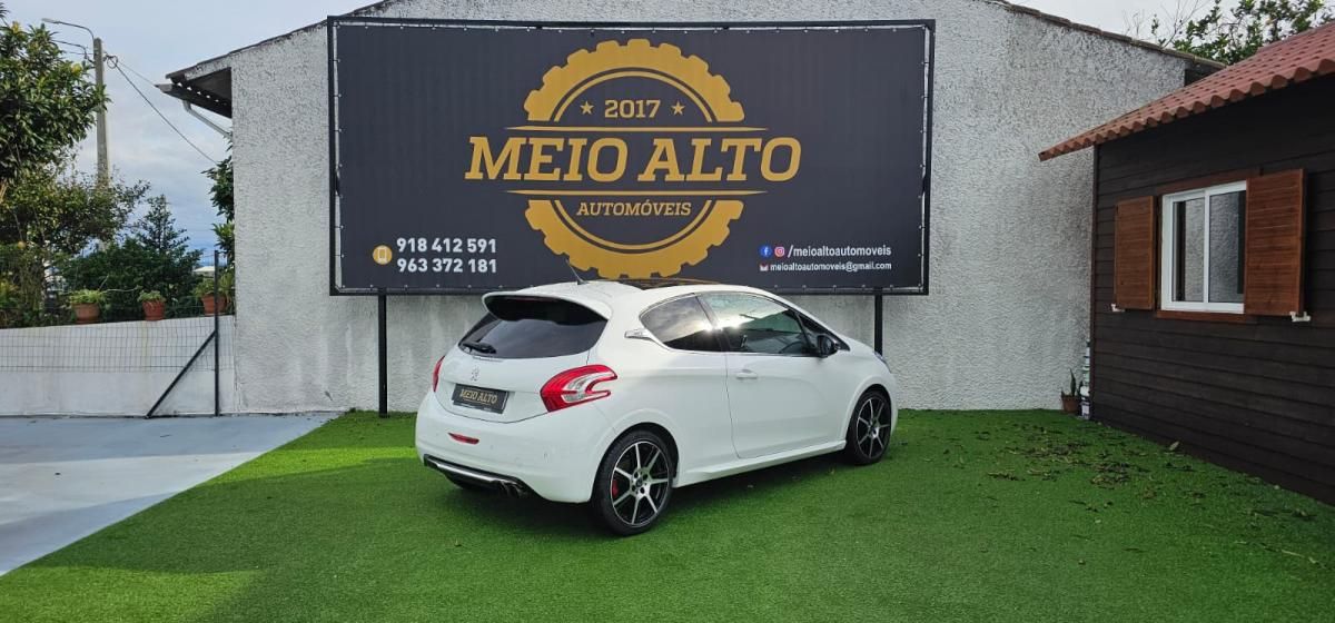 peugeot-208-2013-gasolina-1598cc