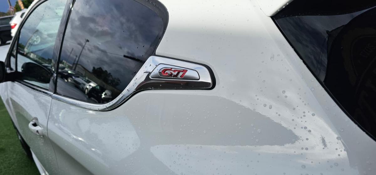 peugeot-208-2013-gasolina-1598cc