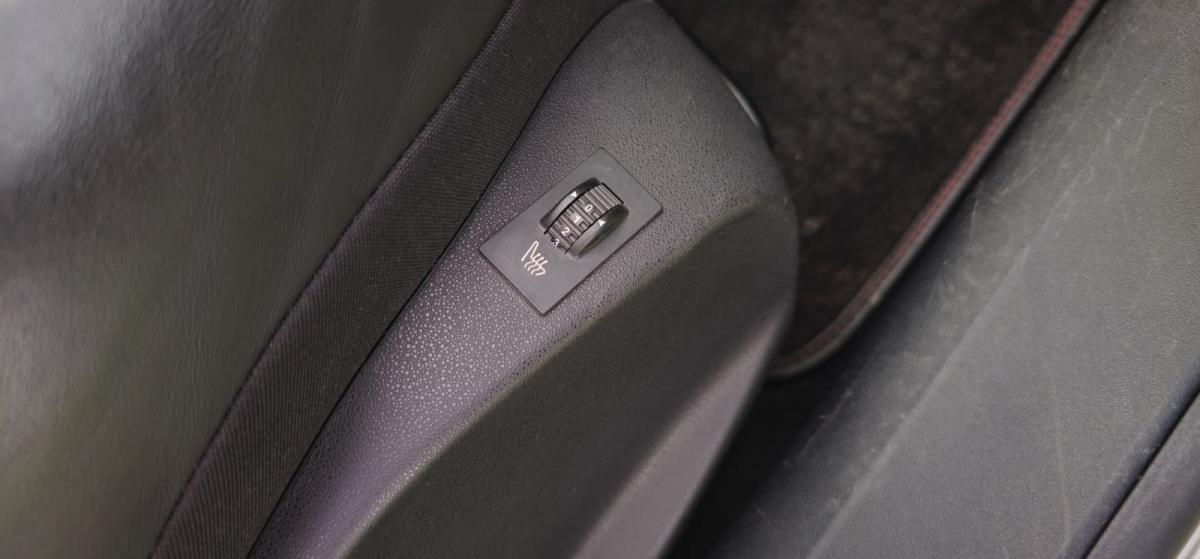 peugeot-208-2013-gasolina-1598cc