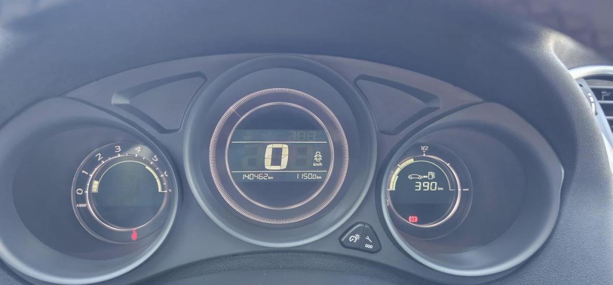 citroen-c4-2016-diesel-1560cc