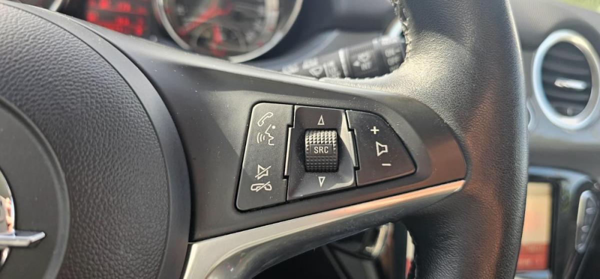 opel-adam-2015-gasolina-1364cc