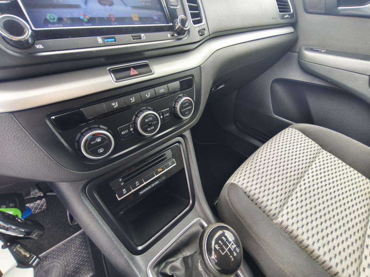 volkswagen-sharan-2013-diesel-1968cc