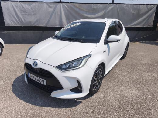 toyota-yaris-2021-hibrido-1490cc