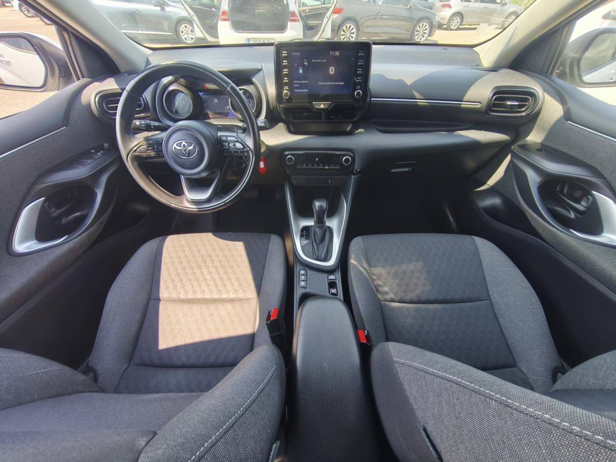 toyota-yaris-2021-hibrido-1490cc