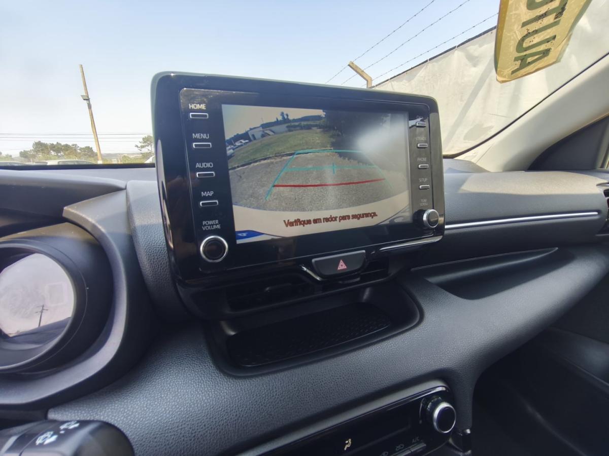 toyota-yaris-2021-hibrido-1490cc
