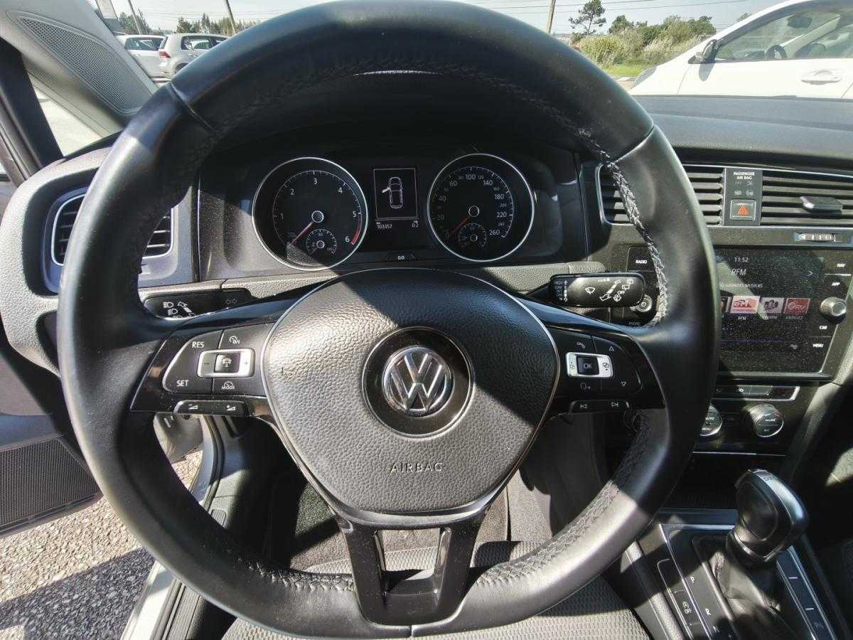 volkswagen-golf-2017-diesel-1598cc