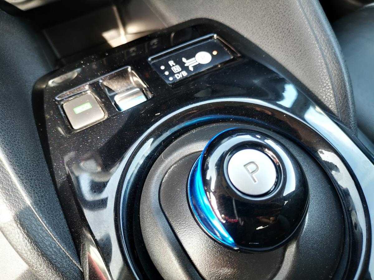 nissan-leaf-2018-eletrico-0cc