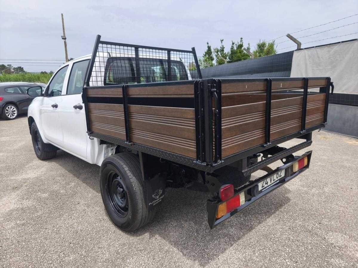 toyota-hilux-2018-diesel-2393cc