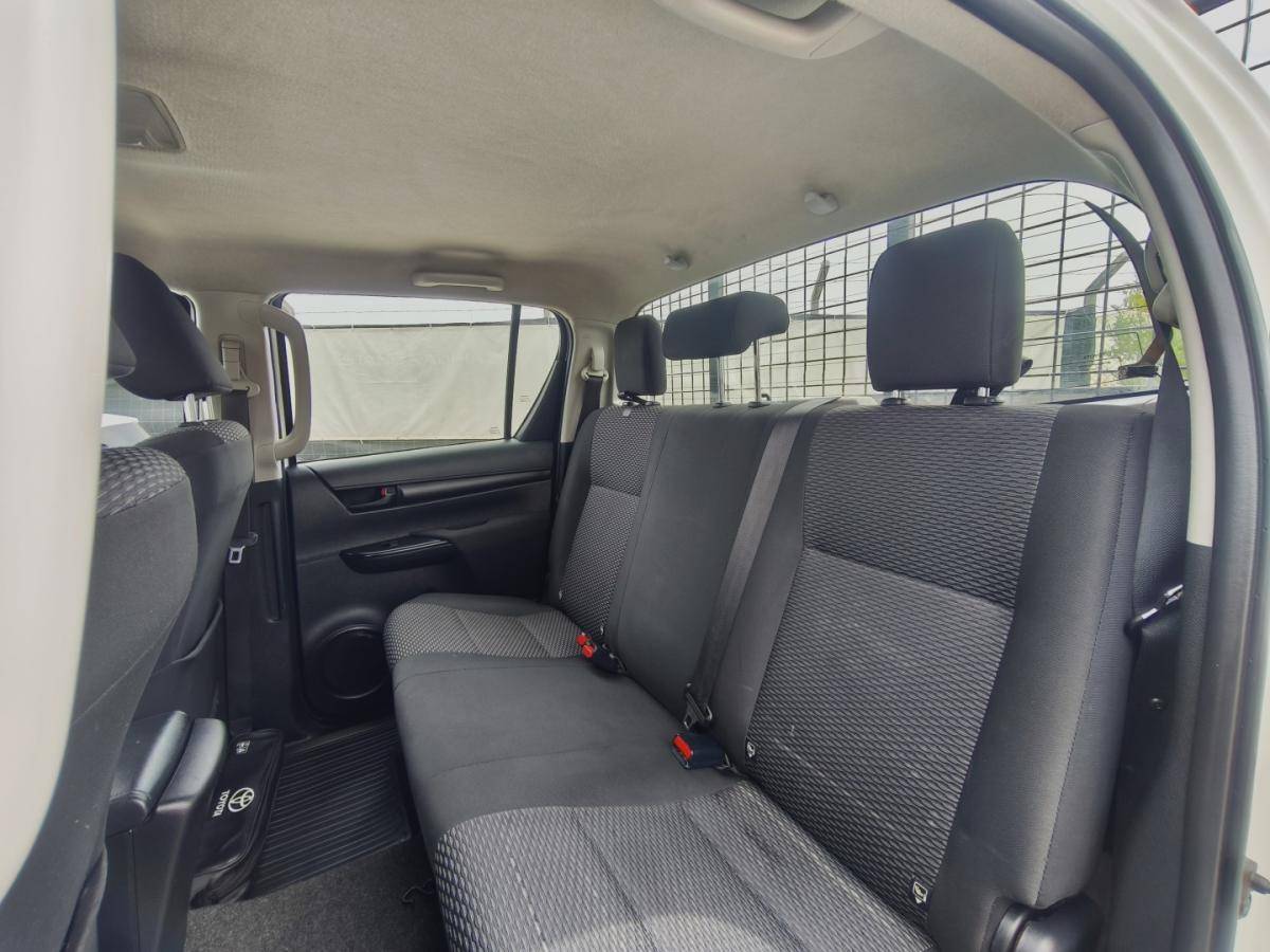 toyota-hilux-2018-diesel-2393cc