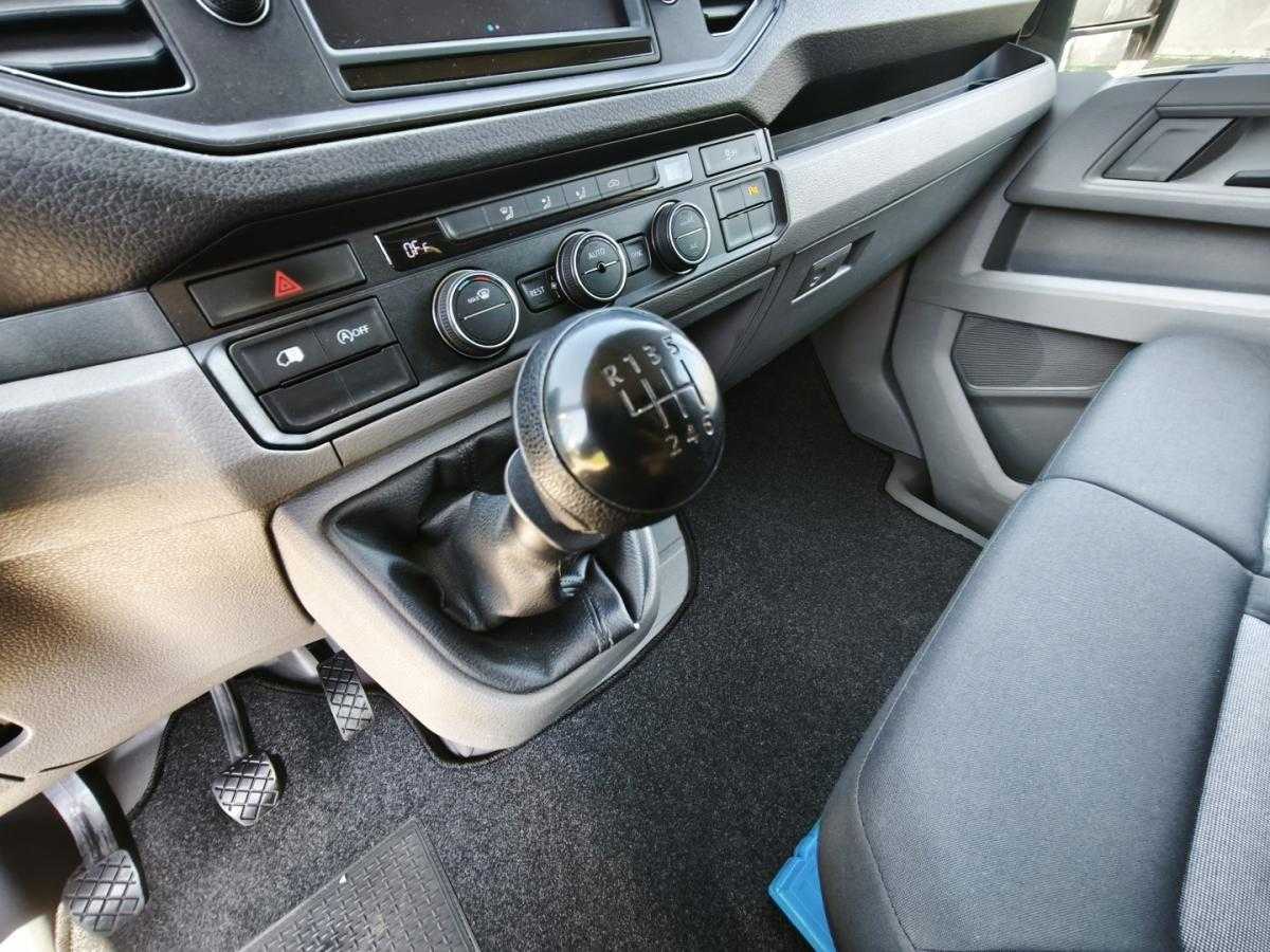 volkswagen-crafter-2020-diesel-1968cc