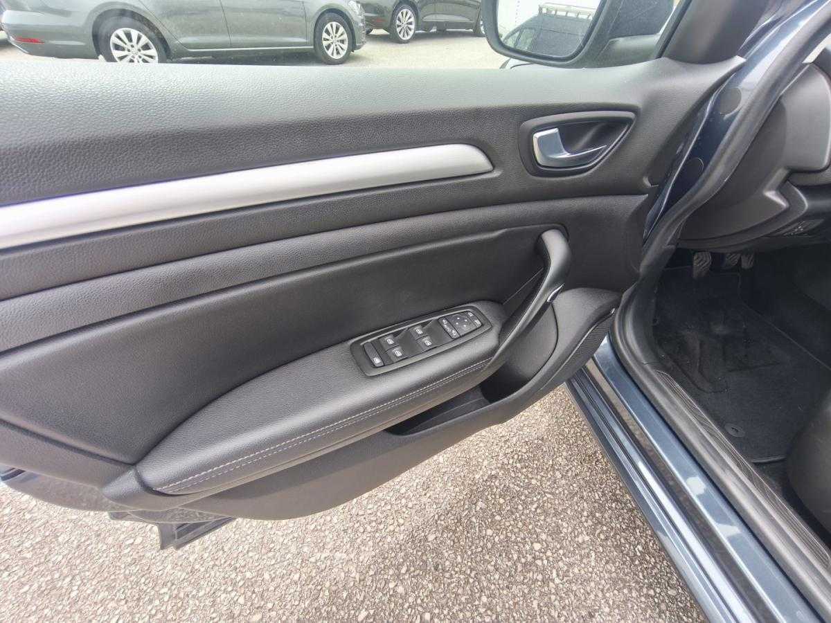 renault-megane-sport-tourer-2021-diesel-1461cc