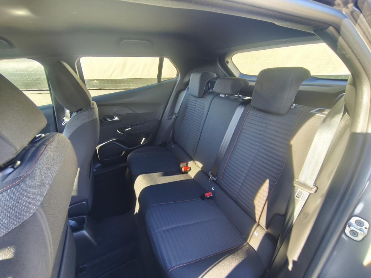 peugeot-2008-2023-gasolina-1199cc