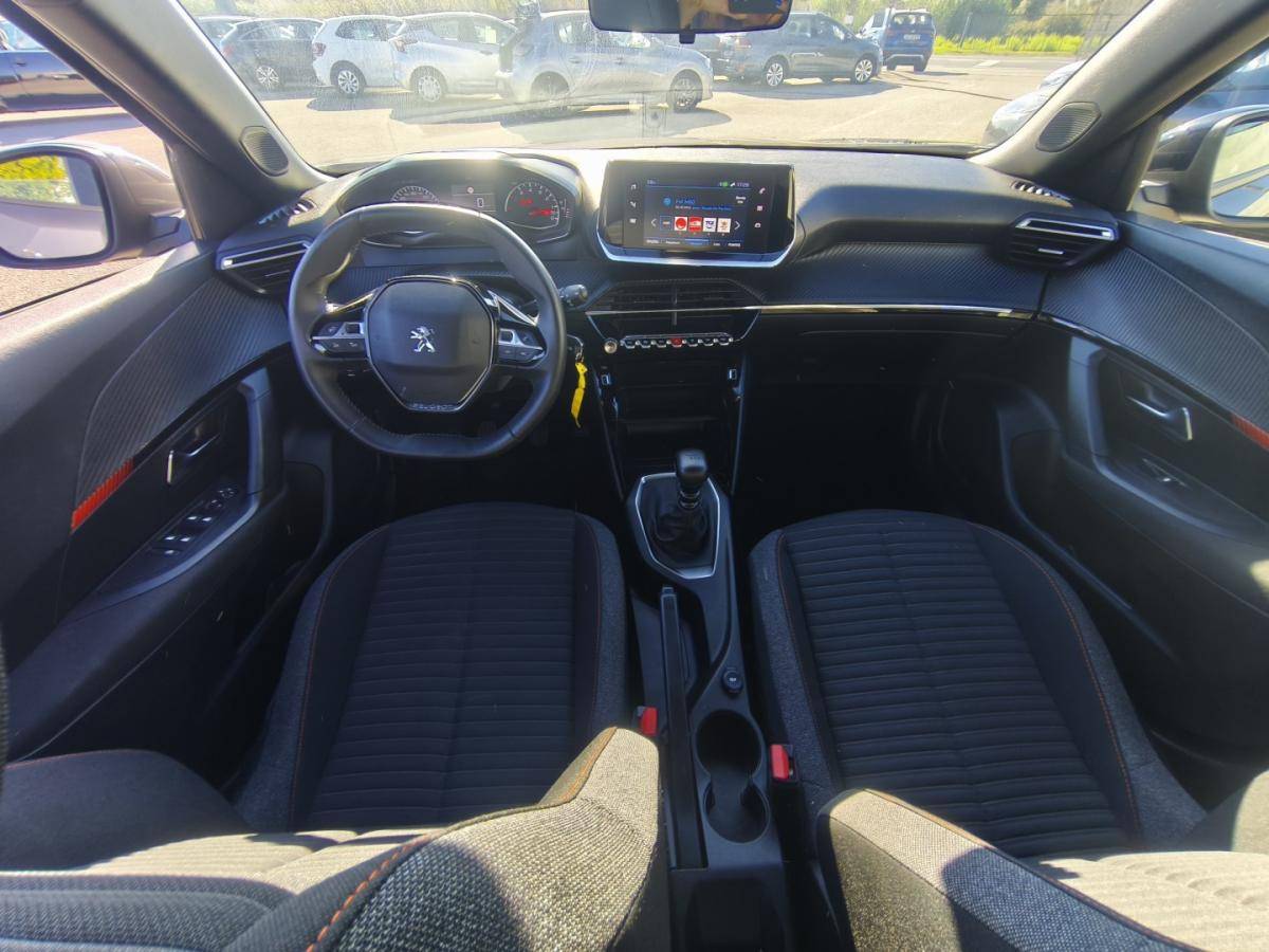 peugeot-2008-2023-gasolina-1199cc