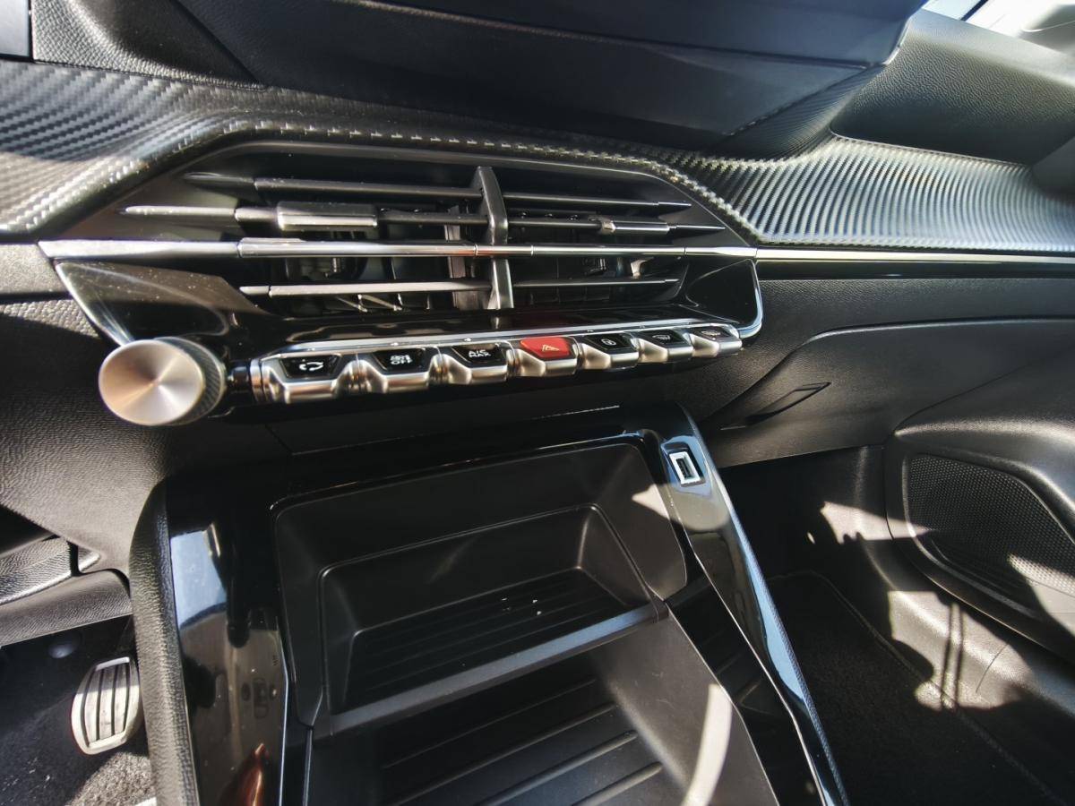 peugeot-208-2021-diesel-1499cc