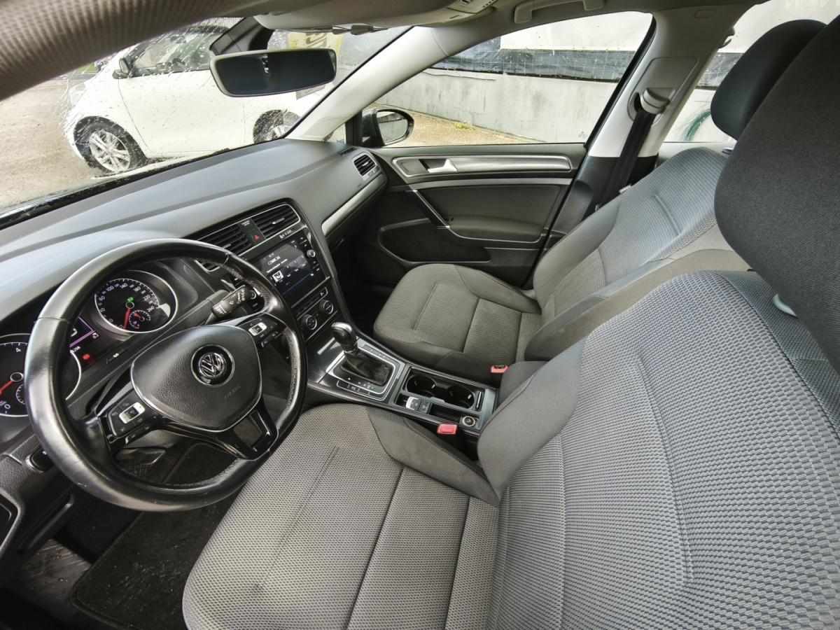volkswagen-golf-variant-2018-diesel-1598cc