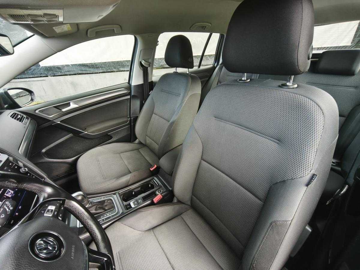 volkswagen-golf-variant-2018-diesel-1598cc