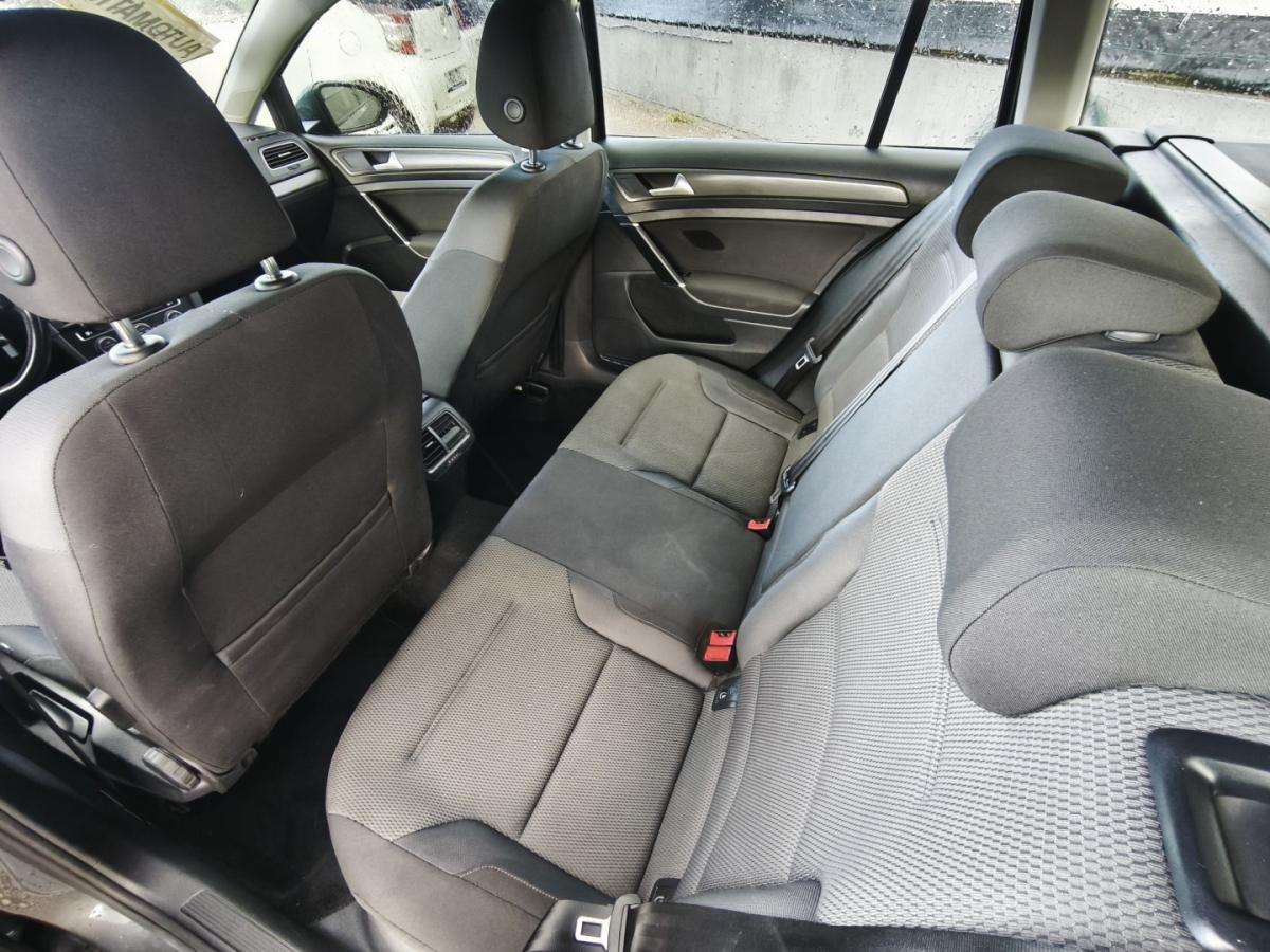 volkswagen-golf-variant-2018-diesel-1598cc