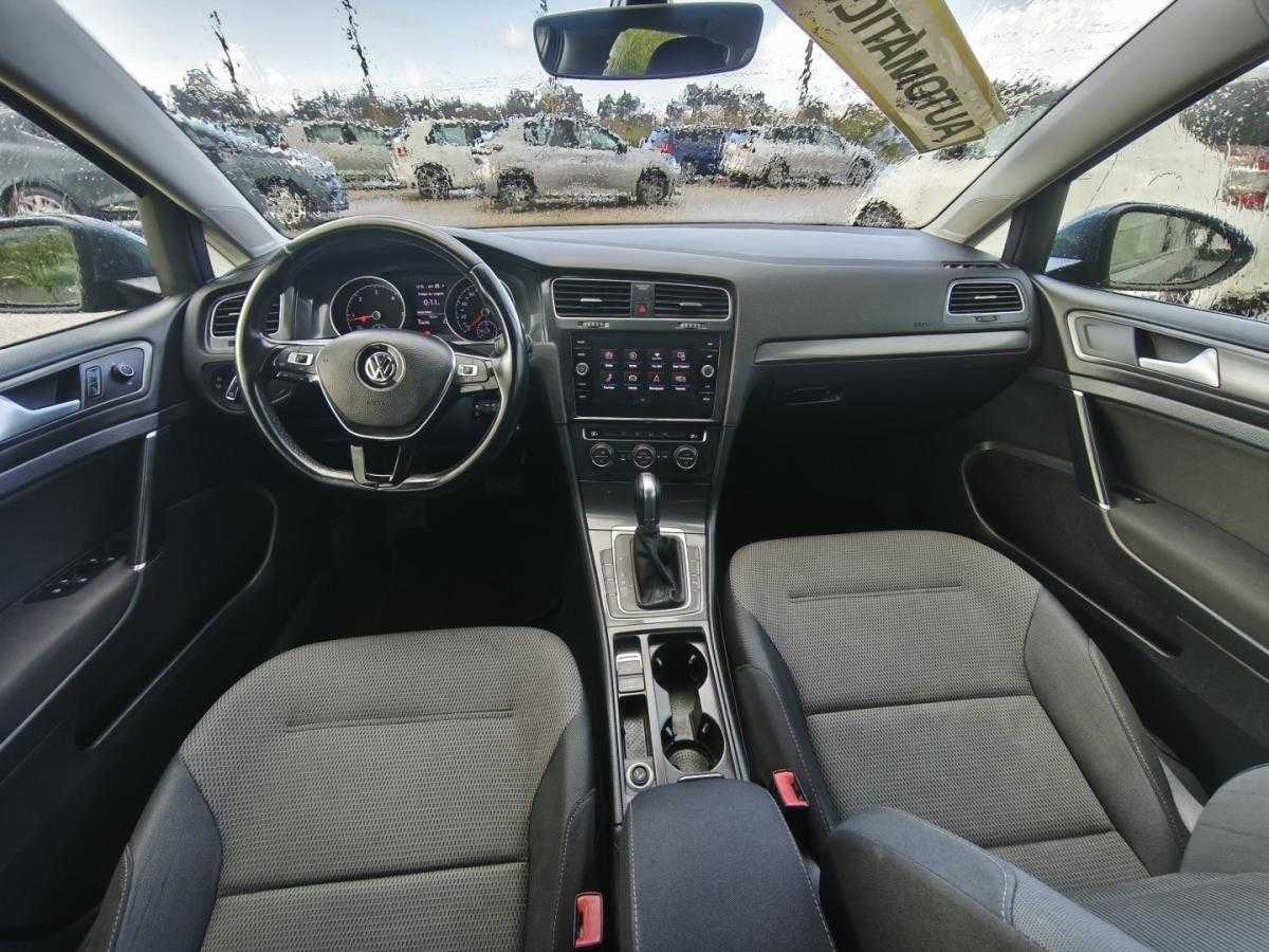 volkswagen-golf-variant-2018-diesel-1598cc