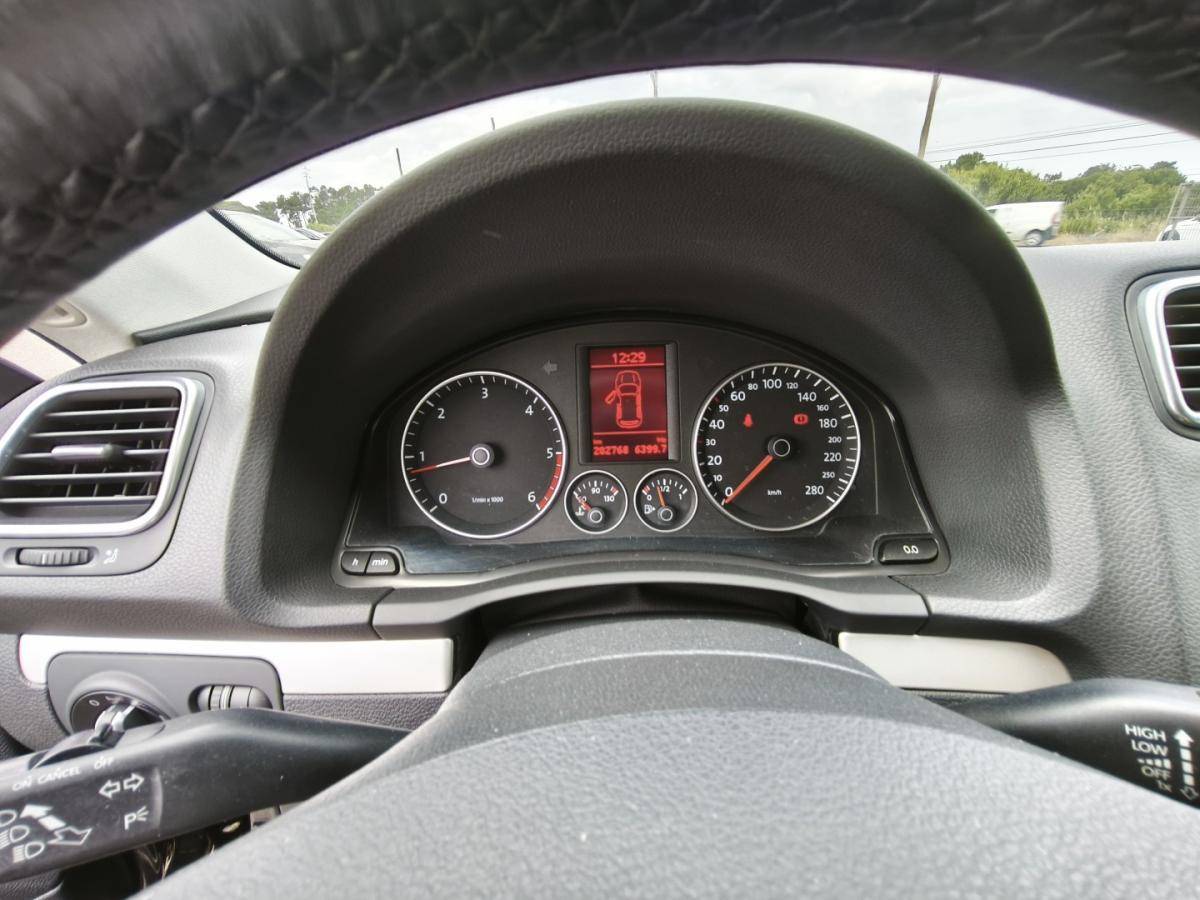 volkswagen-scirocco-2009-diesel-1968cc
