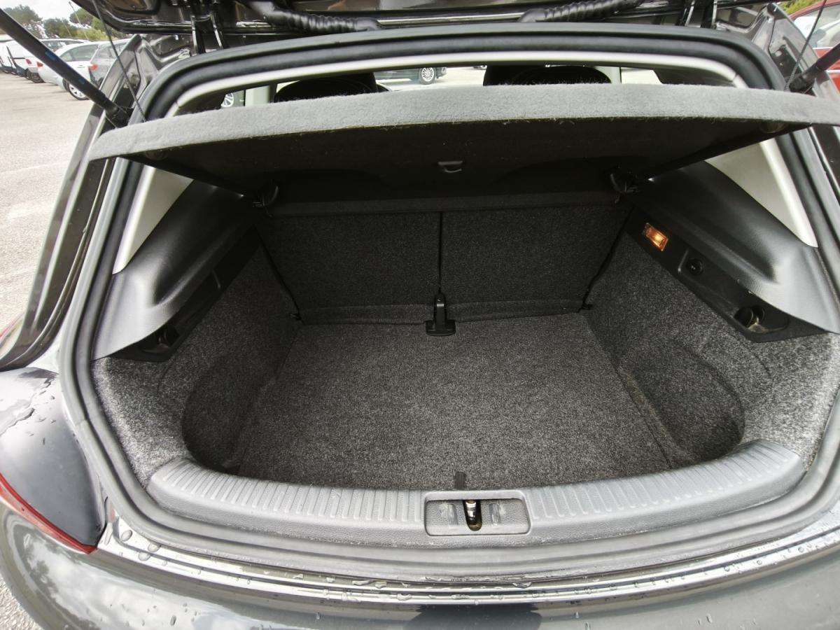 volkswagen-scirocco-2009-diesel-1968cc