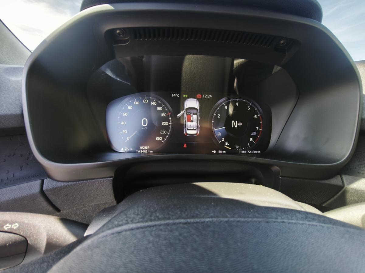 volvo-xc40-2022-gasolina-1477cc
