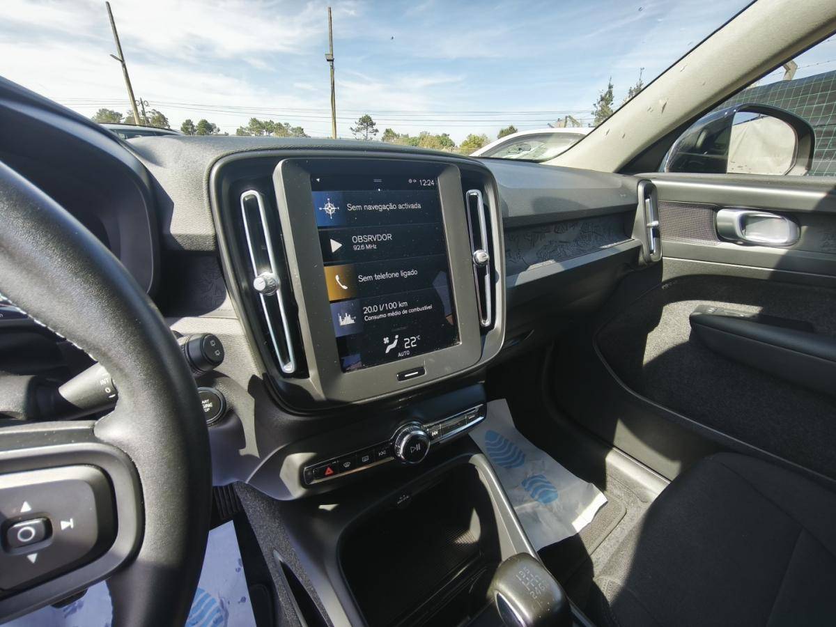 volvo-xc40-2022-gasolina-1477cc