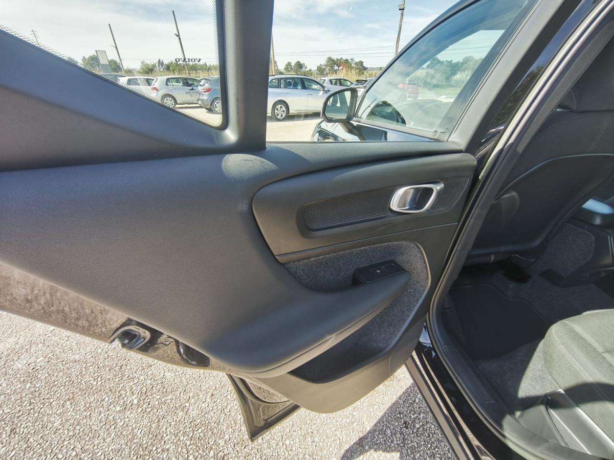 volvo-xc40-2022-gasolina-1477cc