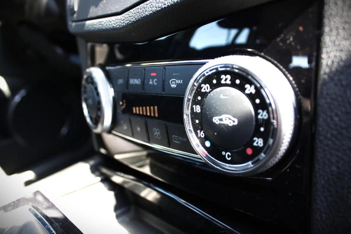 mercedes-benz-classe-c-c-220-cdi-blueefficiency-2010-diesel-2143cc