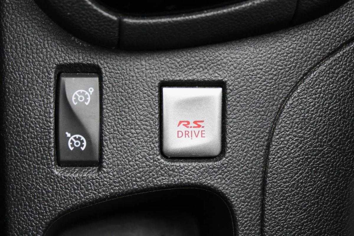 renault-clio-2016-gasolina-1197cc