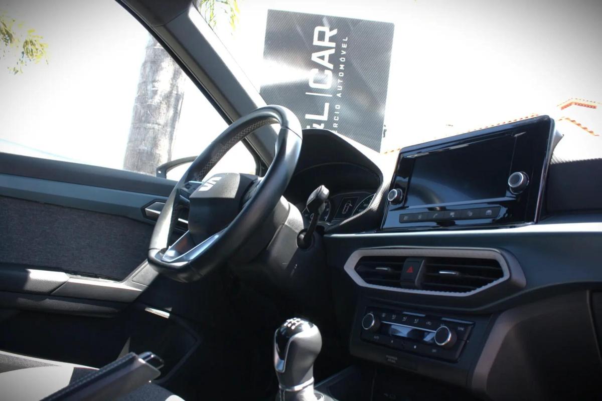 seat-arona-2022-gasolina-999cc