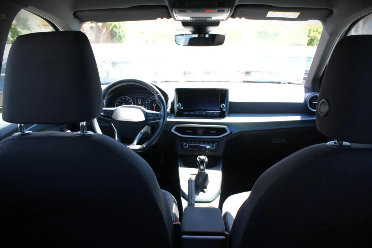 seat-arona-2022-gasolina-999cc