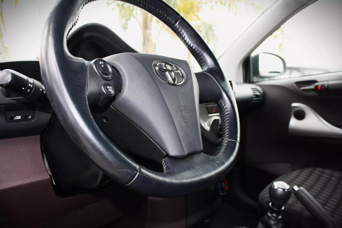 toyota-iq-2010-gasolina-998cc